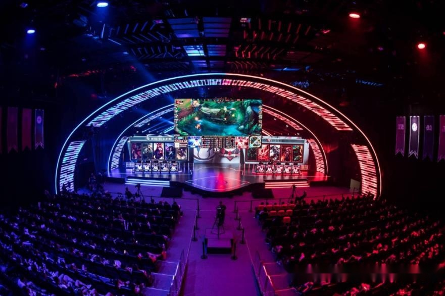 球与制造点 球与制造点