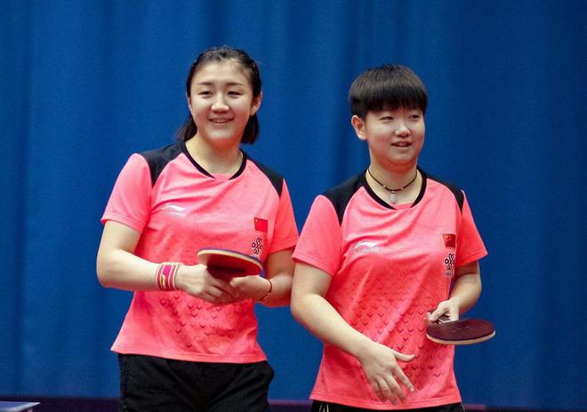 九名警务人 九名警务人