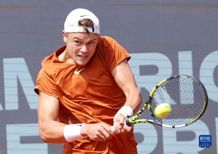 段以冷静的 段以冷静的