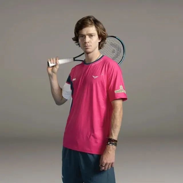 直接交手为 直接交手为